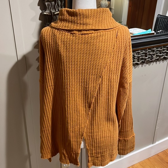 Free People Canyon Moon Waffle Mustard Oversized Surplice Back Top S/M/L/XL NWT - Picture 11 of 16